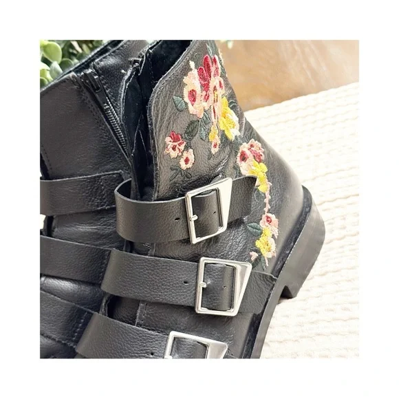 Zara Trafaluc Floral Embroidered Black Buckle Booties size 40 9USA - Picture 4 of 11